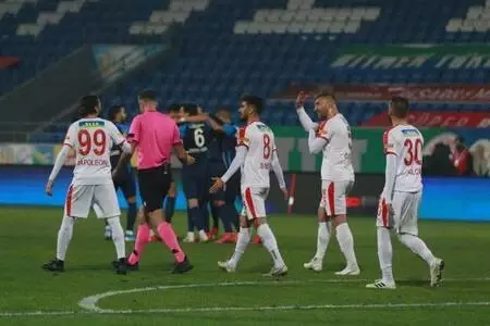 Göztepe: 3-2 Göztepe: 3-2