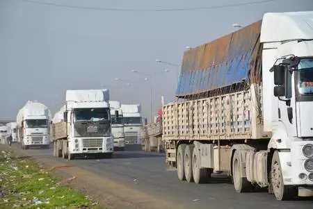 Habur Sınır Kapısı'nda araç giriş ve çıkışları sürüyor Habur Sınır Kapısı'nda araç giriş ve çıkışları sürüyor