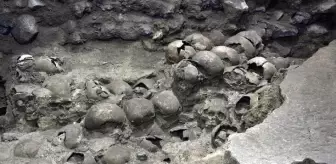Mexico City: Meksika'da bulunan Aztek kafatası kulesinin yeni kısımları gün ışığına çıktı Mexico City: Meksika'da bulunan Aztek kafatası kulesinin yeni kısımları gün ışığına çıktı
