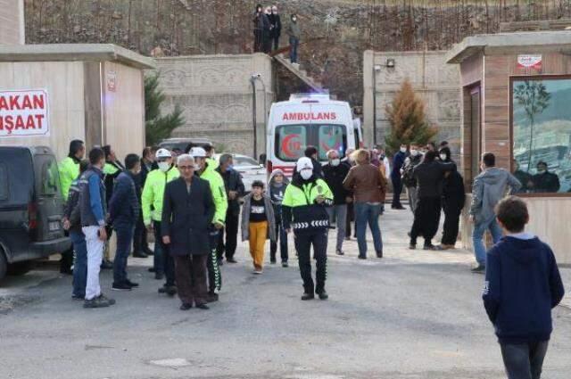 Şanlıurfa'da korkunç olay! Evde çıkan yangında 3 yaşındaki Miray öldü, annesi yaralandı Şanlıurfa'da korkunç olay! Evde çıkan yangında 3 yaşındaki Miray öldü, annesi yaralandı