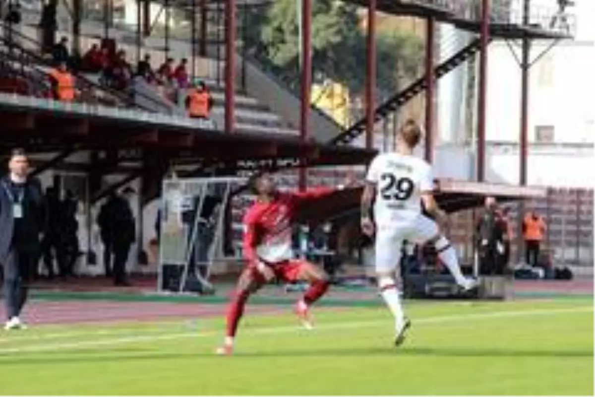 Süper Lig: A. Hatayspor: 1 Fatih Karagümrük: 0 (Maç devam ediyor)