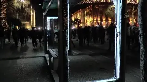 Arnavutluk'taki gergin protestolar 5. gününde devam etti