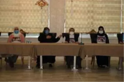 Bakan Soylu'nun açıklamaları HDP'lileri çıldırttı, evlat nöbetindeki ailelerden destek geldi Bakan Soylu'nun açıklamaları HDP'lileri çıldırttı, evlat nöbetindeki ailelerden destek geldi