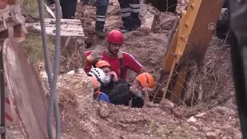 Son dakika haberi: Başkentte inşaat alanında toprak kayması sonucu 2 işçi öldü