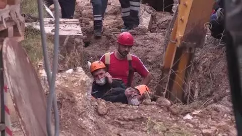 Son dakika haberi: Başkentte inşaat alanında toprak kayması sonucu 2 işçi öldü