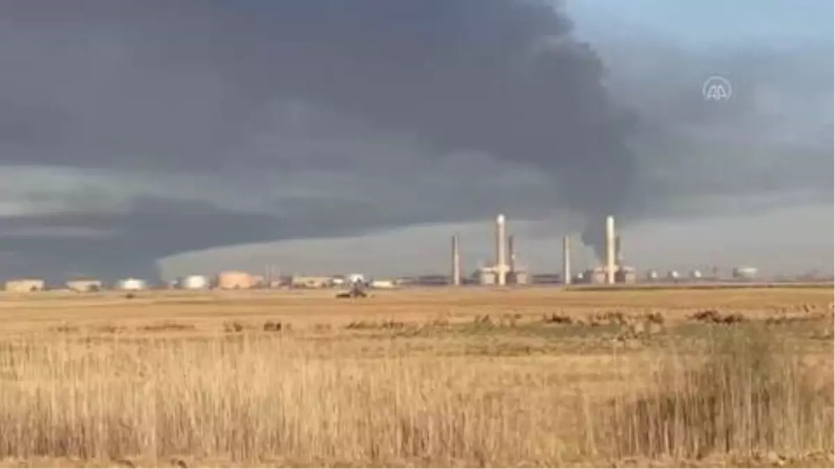 DEAŞ'ın saldırdığı iki petrol kuyusu beş gündür yanıyor