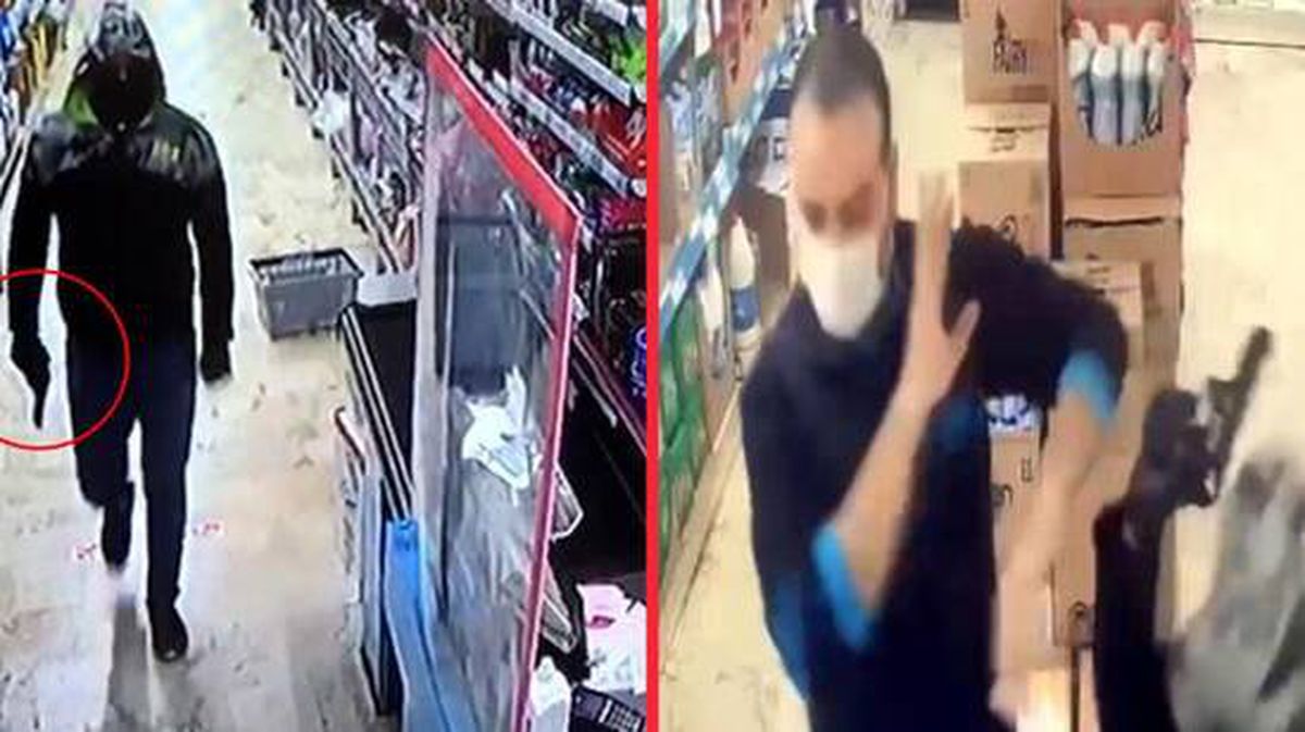Elini kolunu sallayarak marketi soymaya çalıştı! Çalışanlara silah doğrulttuğu anlar kamerada