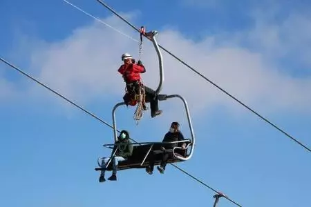 JAK timleri, Hakkari kayak merkezinde kurtarma tatbikatı yaptı