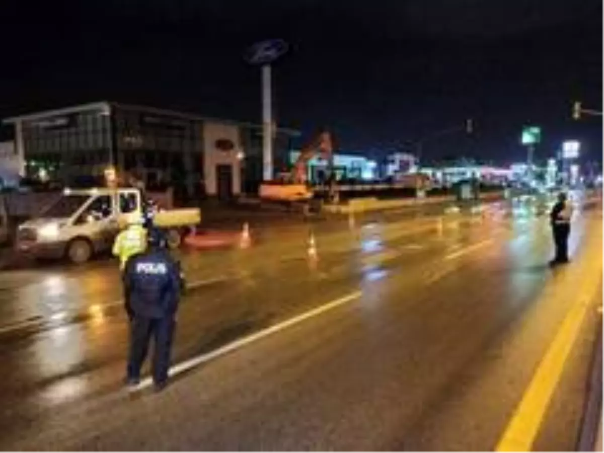 Sincan'da polis ekiplerinden denetim mesaisi