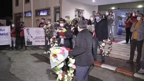 Avrupa Artistik Cimnastik Şampiyonası'nda madalya kazanan milli sporcular döndü Avrupa Artistik Cimnastik Şampiyonası'nda madalya kazanan milli sporcular döndü