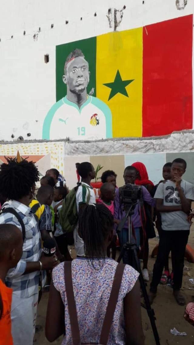 Galatasaraylı Diagne, ülkesi Senegal'de eğitim gördüğü ilkokulu yeniletti