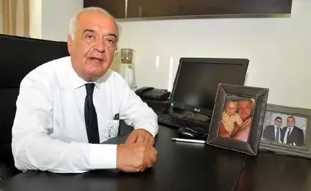 Koronavirüse yenilen Prof. Dr. Koyuncu'nun cenazesinde duygusal anlar yaşandı