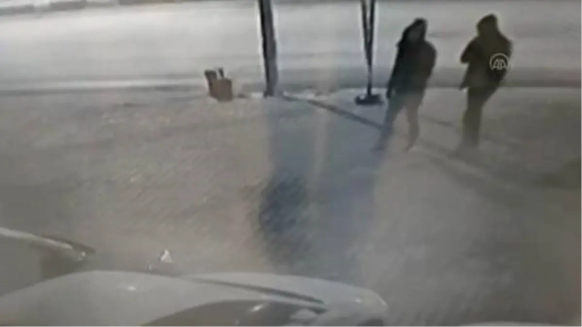 AFYONKARAHİSAR - Oto galerilerinden hırsızlık yaptığı iddia edilen kişi yakalandı