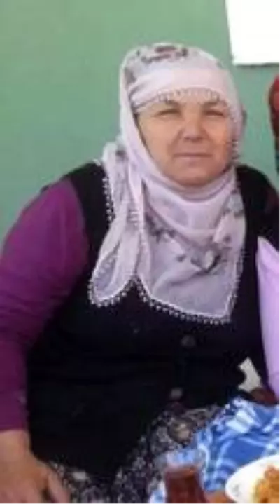 Aynı aileden 3 kişi 4 günde korona virüsten öldü Aynı aileden 3 kişi 4 günde korona virüsten öldü