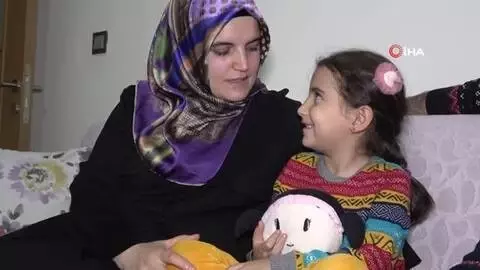 Baba okutmadı, azmi ve kocasının desteğiyle üniversiteli oldu Baba okutmadı, azmi ve kocasının desteğiyle üniversiteli oldu