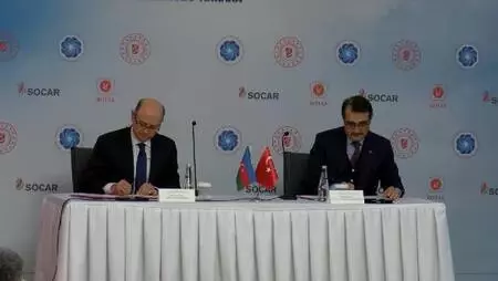 Bakan Dönmez: Nahçıvan'ın doğal gaz ihtiyacının tamamını karşılayabileceğiz Bakan Dönmez: Nahçıvan'ın doğal gaz ihtiyacının tamamını karşılayabileceğiz