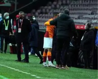 Galatasaray'ın genç futbolcusu Bartuğ Elmaz'ın büyük şanssızlığı Galatasaray'ın genç futbolcusu Bartuğ Elmaz'ın büyük şanssızlığı