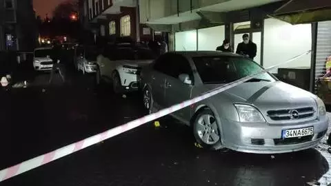 Son dakika haberi | Beyoğlu'nda silahlı saldırı: 1 yaralı Son dakika haberi | Beyoğlu'nda silahlı saldırı: 1 yaralı