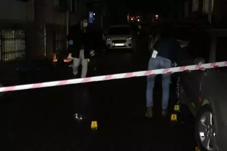 Beyoğlu'nda silahlı saldırı! 16 yaşındaki genç ağır yaralı