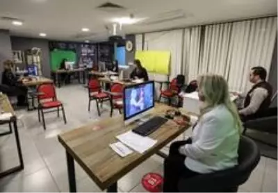 Buca'nın uluslararası bilim ve sanat şöleni başladı Buca'nın uluslararası bilim ve sanat şöleni başladı