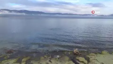 - Burdur Gölü'ndeki gaz çıkışları incelendi; 'Yer altı suyu boşalımı olabilir' - Burdur Gölü'ndeki gaz çıkışları incelendi; 'Yer altı suyu boşalımı olabilir'