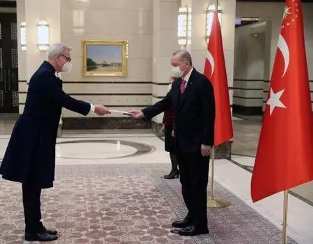 Cumhurbaşkanı Erdoğan, güven mektuplarını kabul etti Cumhurbaşkanı Erdoğan, güven mektuplarını kabul etti