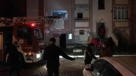 Son dakika haber: Kocaeli'de evde doğal gaz patlaması sonucu 1 kişi yaralandı Son dakika haber: Kocaeli'de evde doğal gaz patlaması sonucu 1 kişi yaralandı