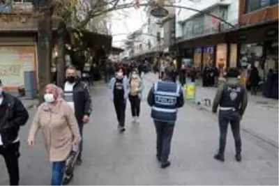 Gaziantep'te tedbirleri ihlal eden 588 kişiye para cezası Gaziantep'te tedbirleri ihlal eden 588 kişiye para cezası