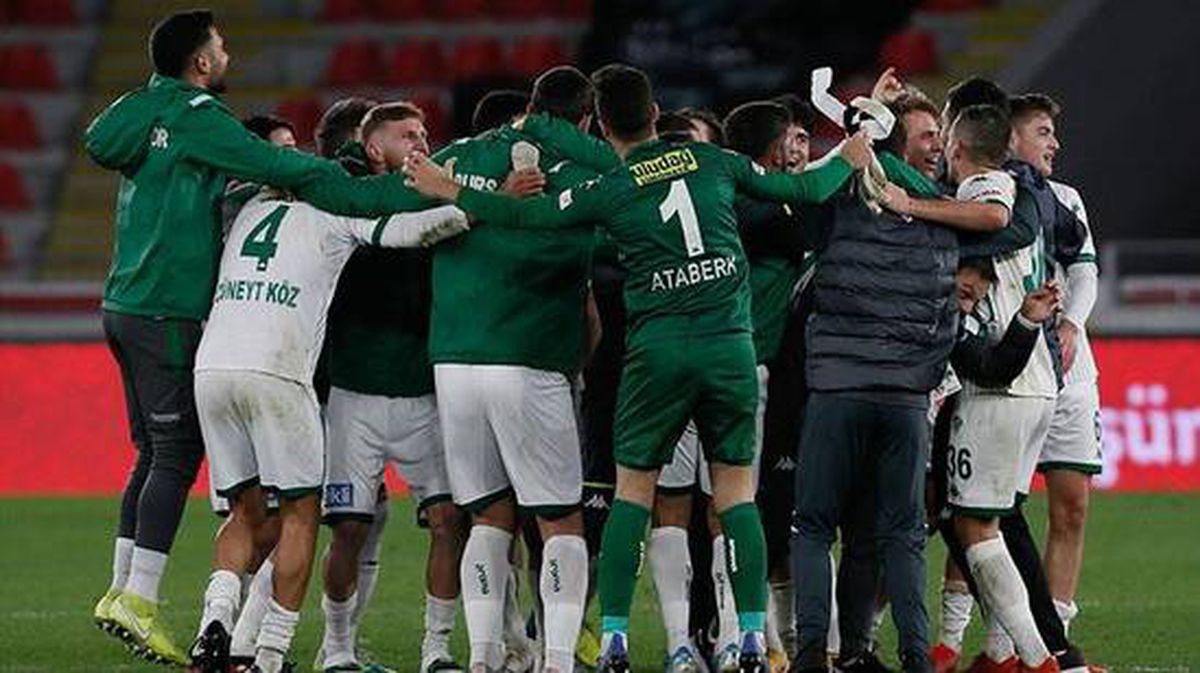 Göztepe'yi deplasmanda 5-4 yenen Bursaspor kupada turladı