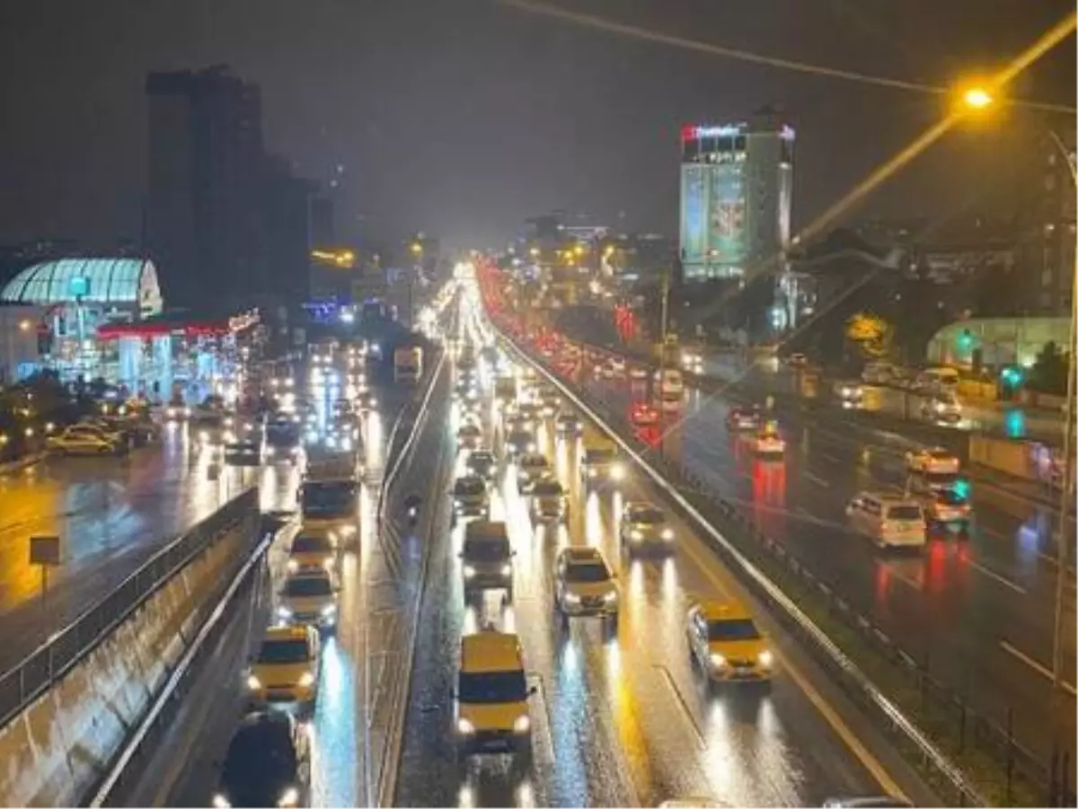 İstanbul'da trafik yoğunluğu -2