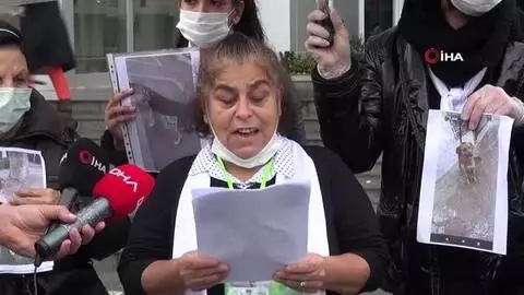 İzmit'te öldürülen köpekler için hayvanseverlerden tepki İzmit'te öldürülen köpekler için hayvanseverlerden tepki