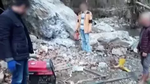 Kaçak kazı yapan üç kişi suçüstü yakalandı Kaçak kazı yapan üç kişi suçüstü yakalandı