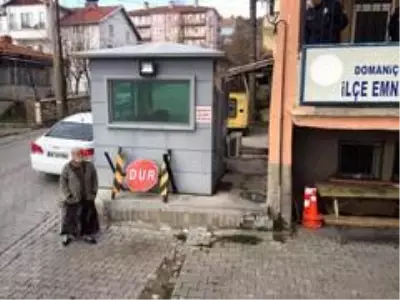 Dükkanın kepengini otomobile bağlayıp soygun yapmaya çalıştılar Dükkanın kepengini otomobile bağlayıp soygun yapmaya çalıştılar