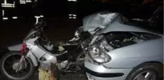 Karaali: Son dakika haber: - Motosiklet otomobilin motor kısmına gömüldü: 1 ölü, 1 yaralı Karaali: Son dakika haber: - Motosiklet otomobilin motor kısmına gömüldü: 1 ölü, 1 yaralı
