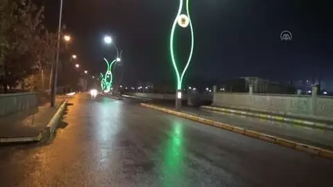 Son dakika haber | Muş'da cadde ve sokaklarda sessizlik hakim oldu Son dakika haber | Muş'da cadde ve sokaklarda sessizlik hakim oldu