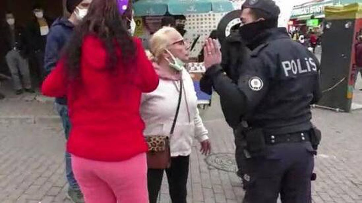 Kızı polisle tartışan anne hakaretler savurdu! Gerçeği öğrenince ortalık bir anda karıştı