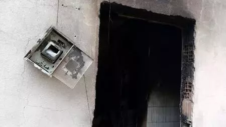 Son dakika... Rize?de köyde 10 evi küle çeviren yangın, bacadan çıkmış Son dakika... Rize?de köyde 10 evi küle çeviren yangın, bacadan çıkmış