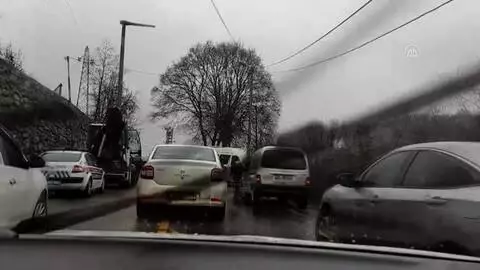 Son dakika: Şile'deki trafik kazasında 6'sı çocuk 8 kişi yaralandı Son dakika: Şile'deki trafik kazasında 6'sı çocuk 8 kişi yaralandı