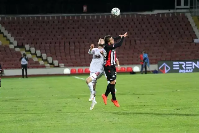 TFF 1. Lig: Balıkesirspor: 1 Yılport Samsunspor: 3