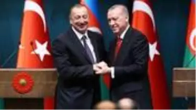 Türkiye ve Azerbaycan'dan enerji alanında dev iş birliği! Yeni doğal gaz boru hattı kuruluyor Türkiye ve Azerbaycan'dan enerji alanında dev iş birliği! Yeni doğal gaz boru hattı kuruluyor