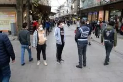 Vakaların düştüğü Gaziantep'te çarşıdaki görüntü korkuttu Vakaların düştüğü Gaziantep'te çarşıdaki görüntü korkuttu