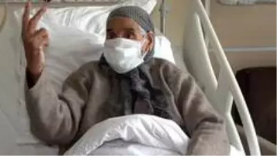 Son dakika haber: 113 yaşındaki Arzu nine korona virüsü yendi Son dakika haber: 113 yaşındaki Arzu nine korona virüsü yendi