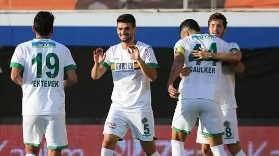 Adanaspor'u 5-1 yenen Aytemiz Alanyaspor, kupada tur atladı Adanaspor'u 5-1 yenen Aytemiz Alanyaspor, kupada tur atladı