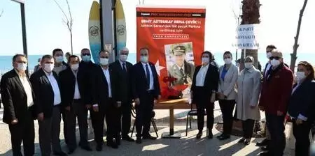 Antalya'da 'çocuk parkına isim' tartışması Antalya'da 'çocuk parkına isim' tartışması