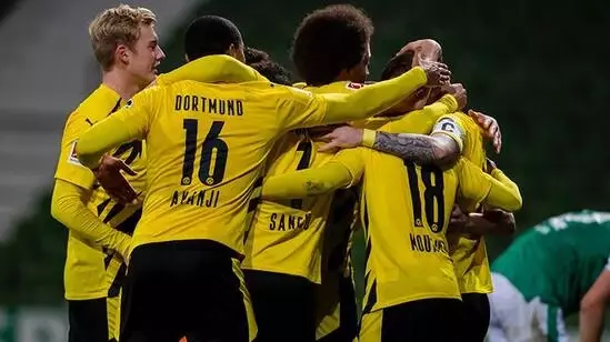 Borussia Dortmund, Werder Bremen deplasmanından 3 puanla döndü Borussia Dortmund, Werder Bremen deplasmanından 3 puanla döndü