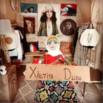 Bu dükkanda her şeyin bir hikayesi var Bu dükkanda her şeyin bir hikayesi var