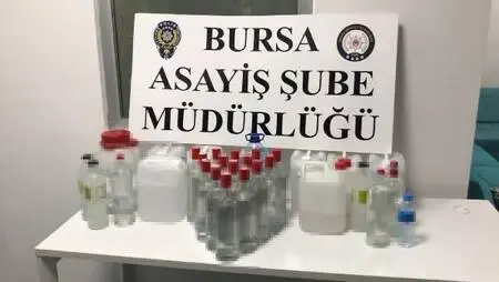 Bursa'da sahte içkiden ölenlerin sayısı 3'e çıktı; 11 kişinin tedavisi sürüyor Bursa'da sahte içkiden ölenlerin sayısı 3'e çıktı; 11 kişinin tedavisi sürüyor