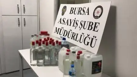 Bursa'da sahte içkiden ölenlerin sayısı 3'e çıktı; 11 kişinin tedavisi sürüyor Bursa'da sahte içkiden ölenlerin sayısı 3'e çıktı; 11 kişinin tedavisi sürüyor
