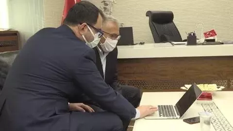 Büyükşehir Belediye Başkanı Büyükkılıç, AA'nın 'Yılın Fotoğrafları' oylamasına katıldı Büyükşehir Belediye Başkanı Büyükkılıç, AA'nın 'Yılın Fotoğrafları' oylamasına katıldı