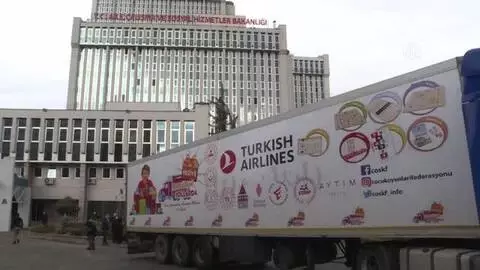 Doğu ve Güneydoğu'daki çocuklar için hazırlanan 'Hediye Karavanı' yola çıktı Doğu ve Güneydoğu'daki çocuklar için hazırlanan 'Hediye Karavanı' yola çıktı